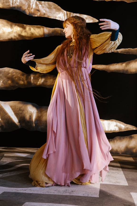 Во время съемок новогоднего ролика Gucci 