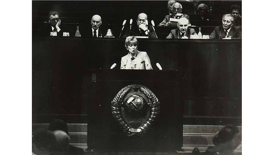 Фотография Людмилы Гурченко на IV съезде советских кинематографистов, 1981.