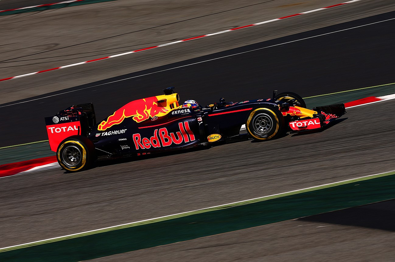 Болид Red Bull Racing-TAG Heuer RB12