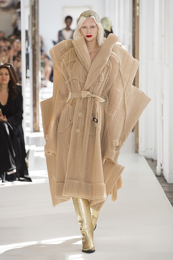 Показ Maison Margiela, autumn-winter 2017 Paris 