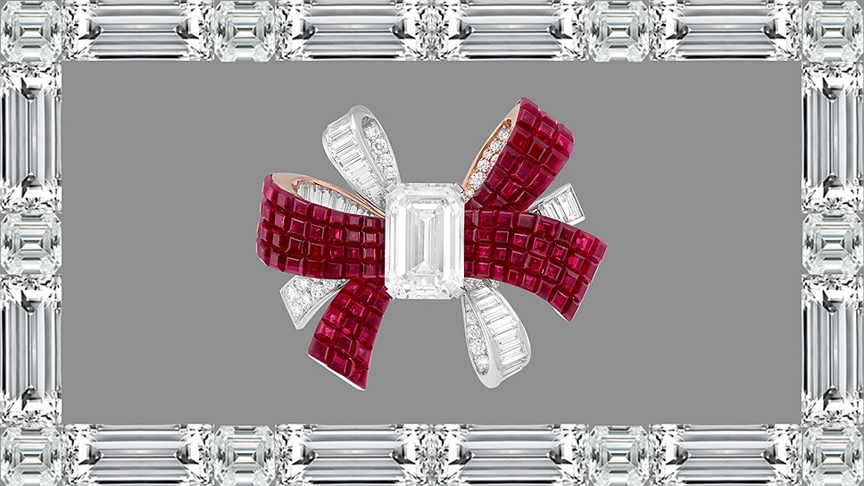 Van Cleef &amp; Arpels, кольцо Boucles de Rubies, белое и розовое золото, рубины, бриллианты