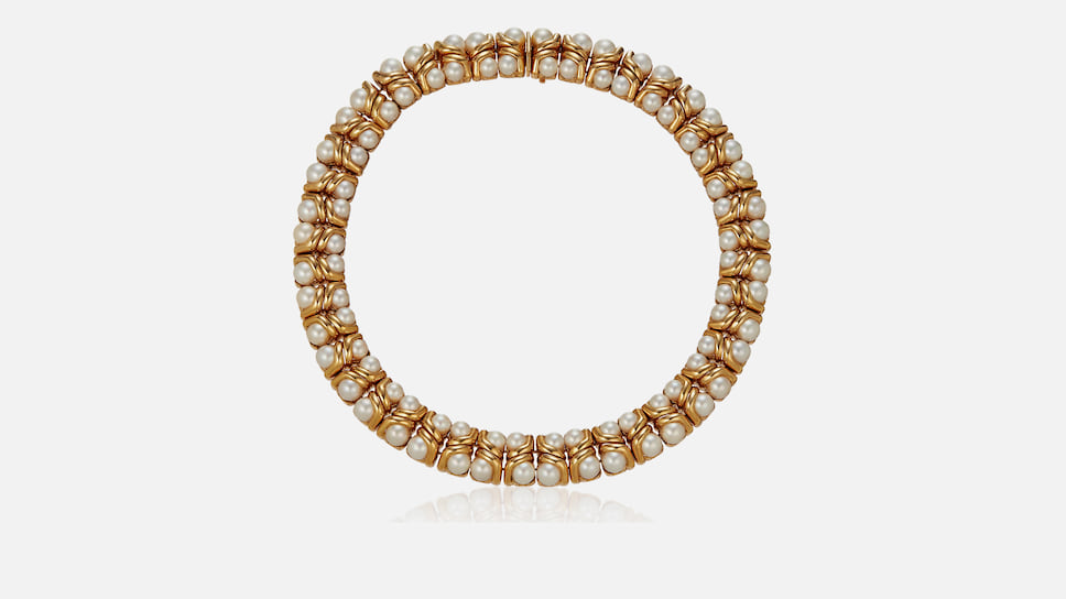 Bvlgari, колье из золота с жемчугом; эстимейт $5000-7000, продано за $20000 (Christie’s Jewels Online 5-13.02.2020)