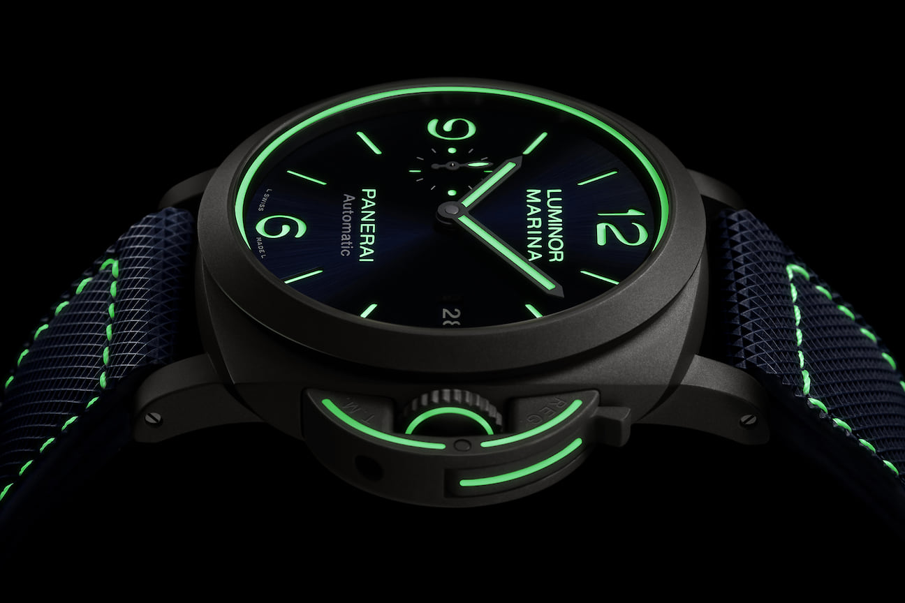 Panerai, часы Luminor Marina, 44 мм, титан, механизм с автоматическим подзаводом, запас хода 3 дня