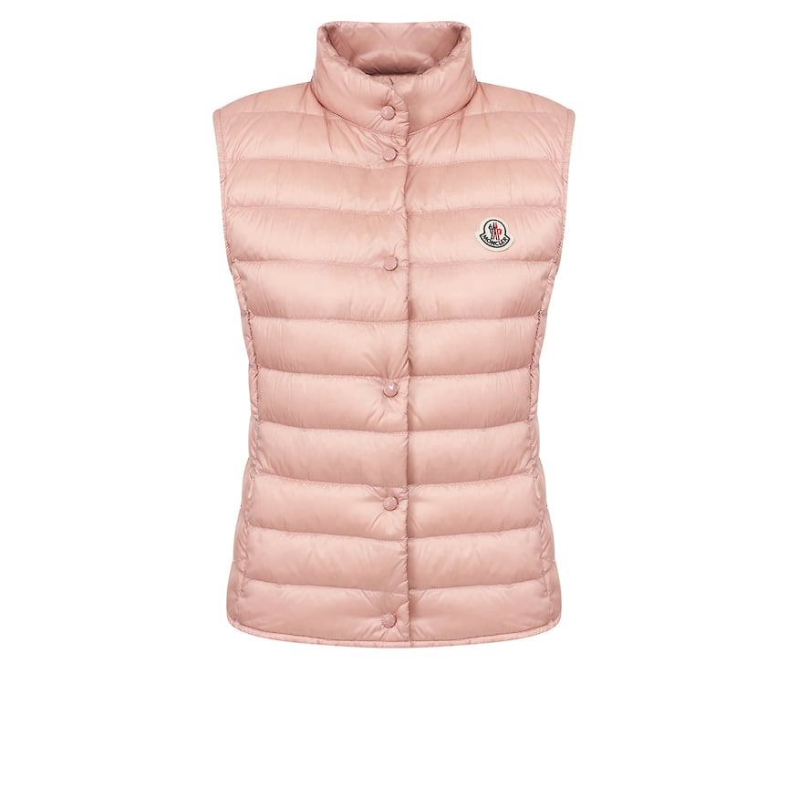 Moncler, пуховый жилет Liane, 37 700 руб, tsum.ru