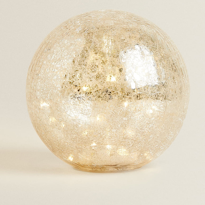 Zara Home, стеклянный шар с подсветкой, 3299 руб, zarahome.com