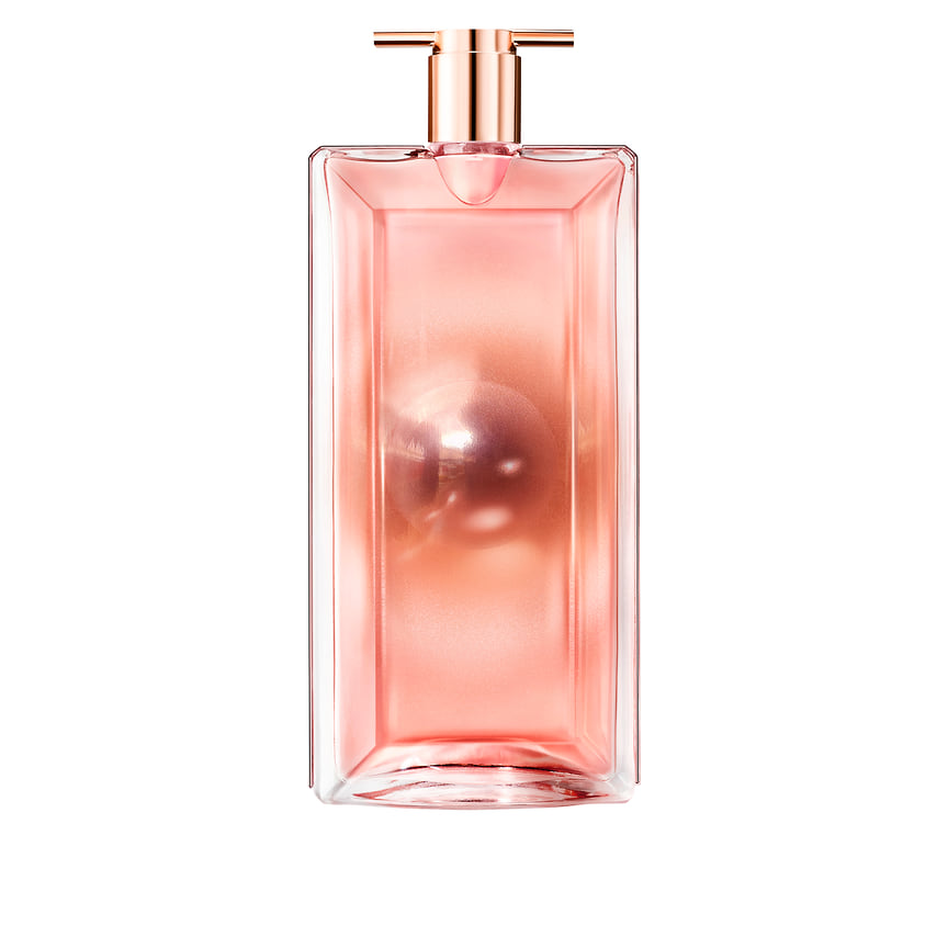 Lancome: парфюмерная вода Idole Aura. Главные ноты: бергамот, груша, роза и жасмин.