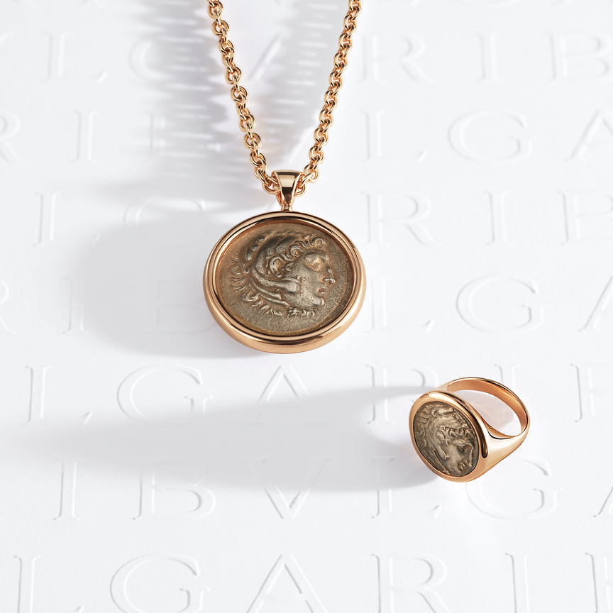 Bvlgari, подвеска и кольцо Monete, розовое золото, античные монеты