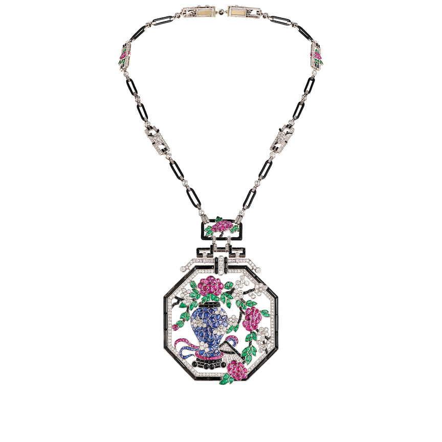 Van Cleef &amp; Arpels, колье в азиатском стиле, платина, сапфиры, рубины, изумруды, оникс, бриллианты, 1924 год