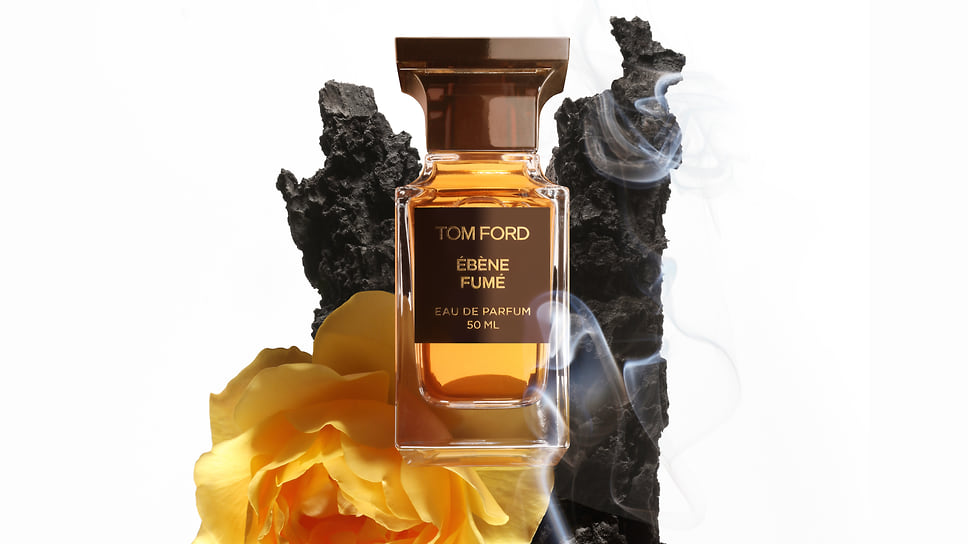 Tom Ford, аромат из коллекции Private Blend Ebene Fume. Ноты: пало санто, эбеновое дерево, абсолю черного перца, листья фиалки, папирус и роза. 22 350 руб.