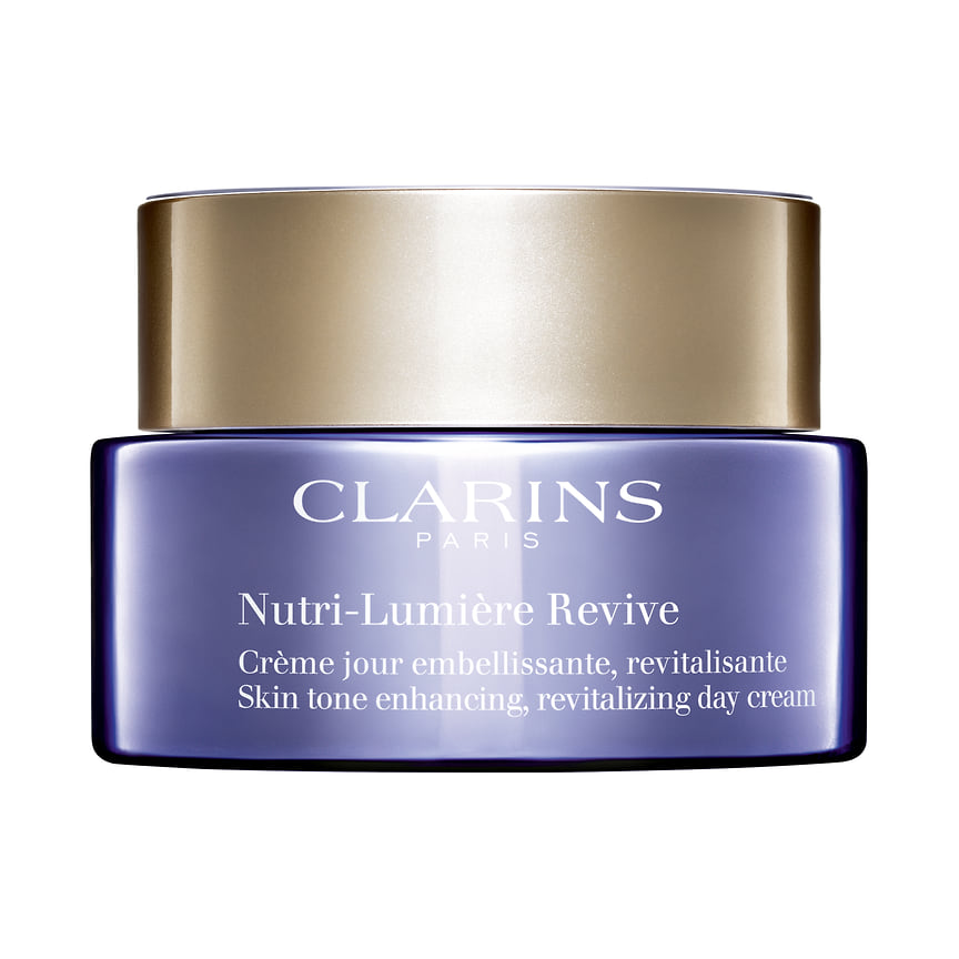 Clarins, омолаживающий крем для лица Nutri-Lumiere Revive: повышает упругость кожи, сокращает морщины. В его составе 8 натуральных органических ингредиентов, таких как экстракты цветков конского каштана, кананхоэ, вакаме, харунгана, полисахариды овса, масло жожоба и карите.