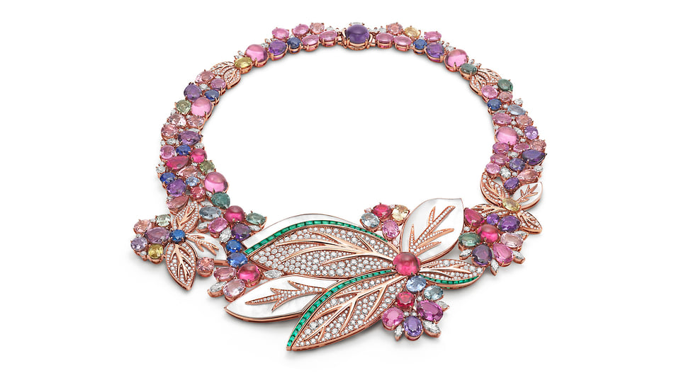 Bulgari, колье Flowers of Eden, розовое золото, турмалины, сердолики, аметисты, изумруды, перламутр, бриллианты