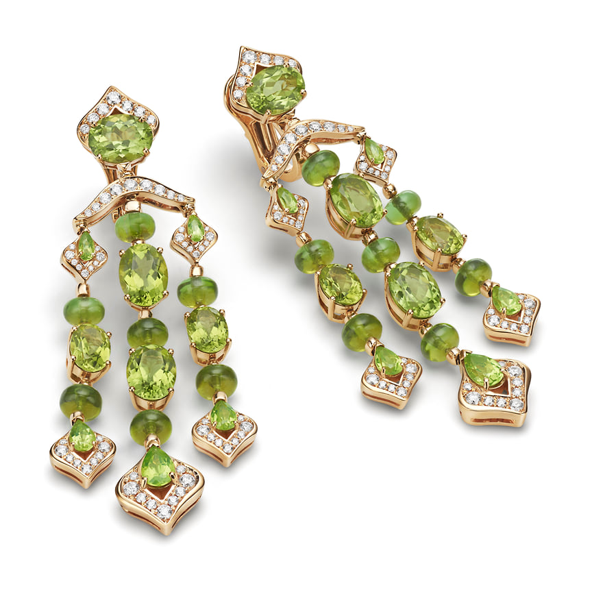 Bulgari, серьги Peridot Blossom из коллекции Eden the Garden of Wonders, желтое золото, перидоты, турмалины, бриллианты.