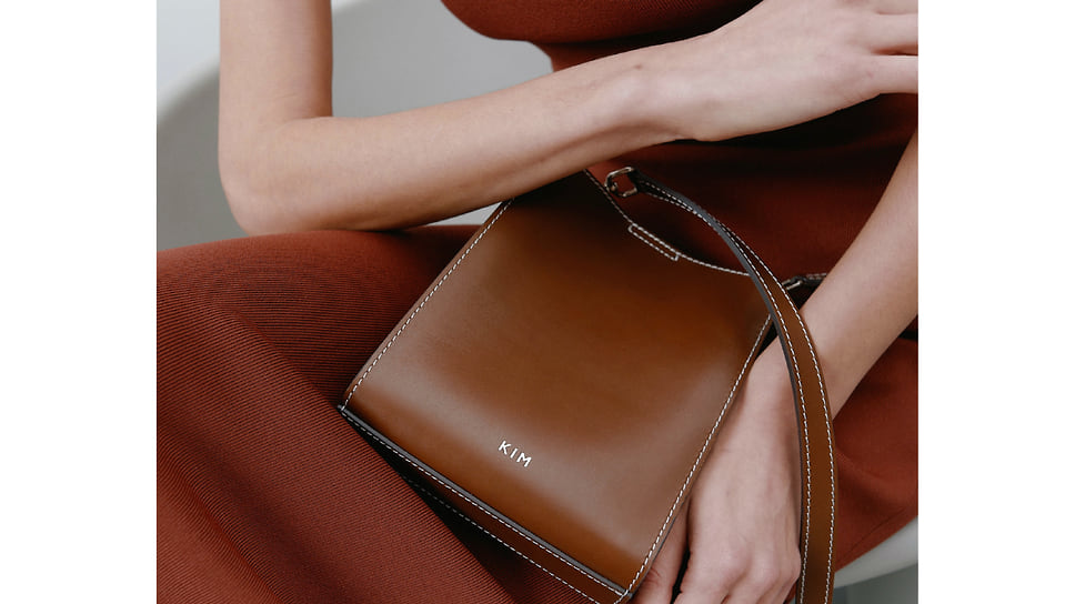 Kim, сумка Joy Chestnut Bag из натуральной кожи. Цена: 27 000 руб.
