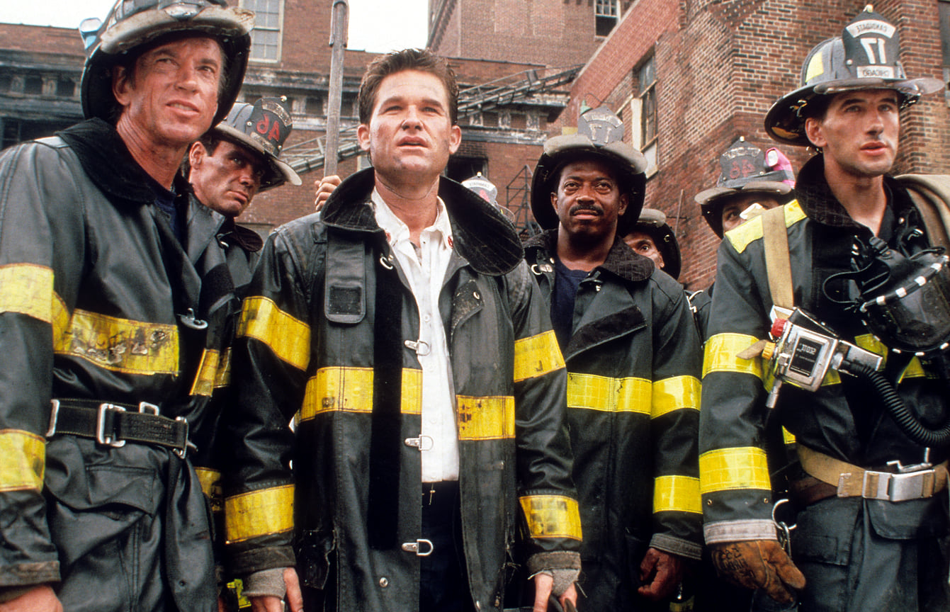 Скотт Гленн, Курт Рассел и Уильям Болдуин в роли пожарных в фильме «Обратная тяга», 1991.
