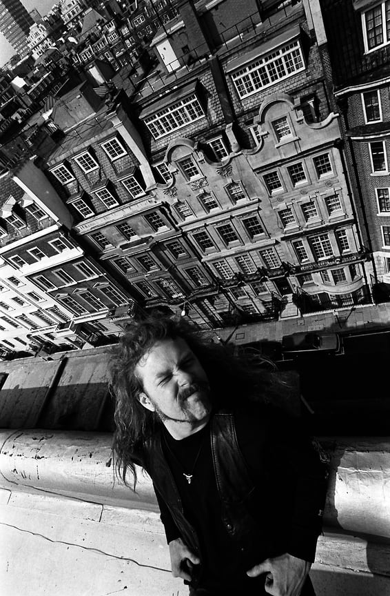 Песню Nothing Else Matters Хэтфилд сочинил в 1991 для себя – он не планировал показывать ее широкой аудитории. Его переубедил Ларс Ульрих, который предложил адаптировать песню для Metallica