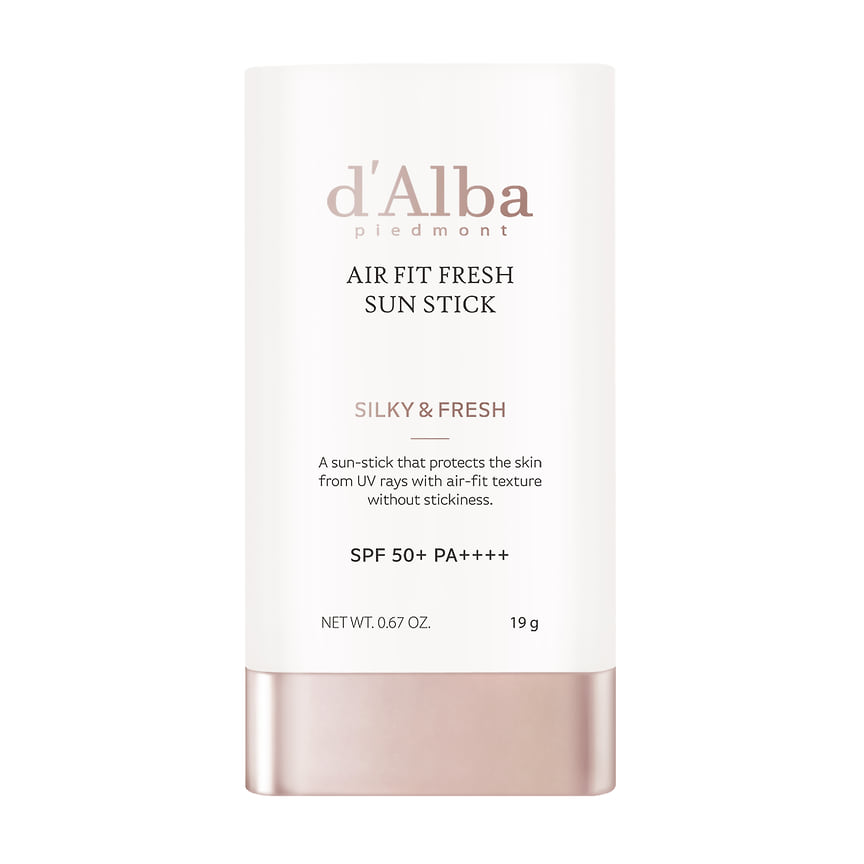 D’Alba, увлажняющий солнцезащитныий стик Air Fit Fresh Sun Stick SPF50+ PA++++: защищает кожу от UVA и UVB-лучей. В составе: березовый сок, экстракты полыни и итальянского белого трюфеля, витамин Е
