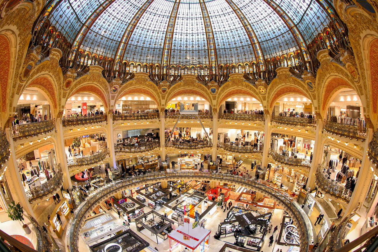 Флагманский магазин сети универмагов Galeries Lafayette в Париже