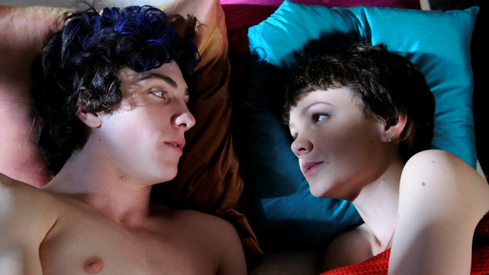 С Аароном Тейлор-Джонсоном в фильме «Самый лучший» (2009)

