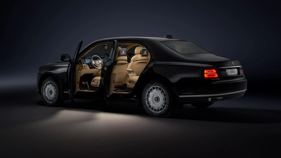Автомобиль Aurus Senat