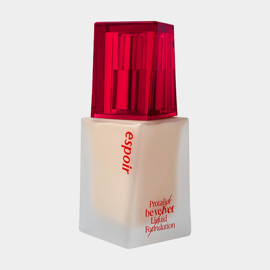 Espoir, легкий жидкий тональный крем Be Velvet Fluid Foundation с естественным полупрозрачным бархатным покрытием. Имеет веганский состав с комплексом гиалуроновых кислот и пептидами