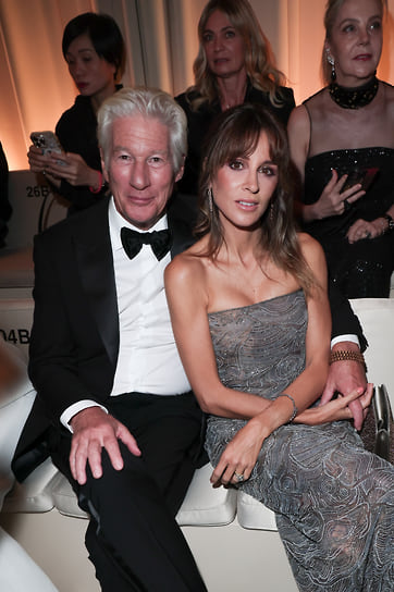 Ричард Гир и Алехандра Сильва на показе Giorgio Armani 