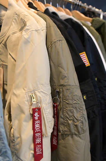 Куртки Alpha Industries