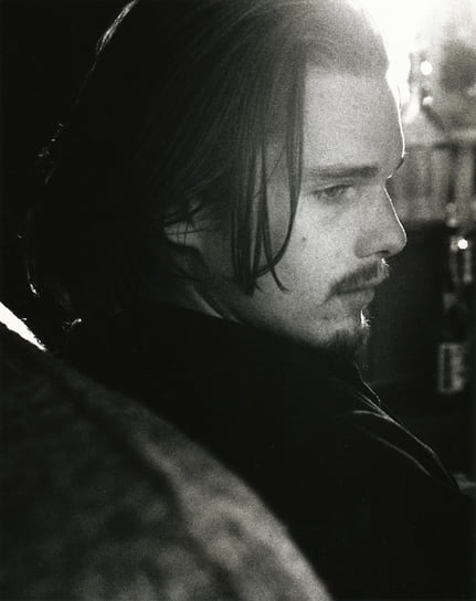 Актер Итан Хоук на съемках фильма «Путаница», 1992 год