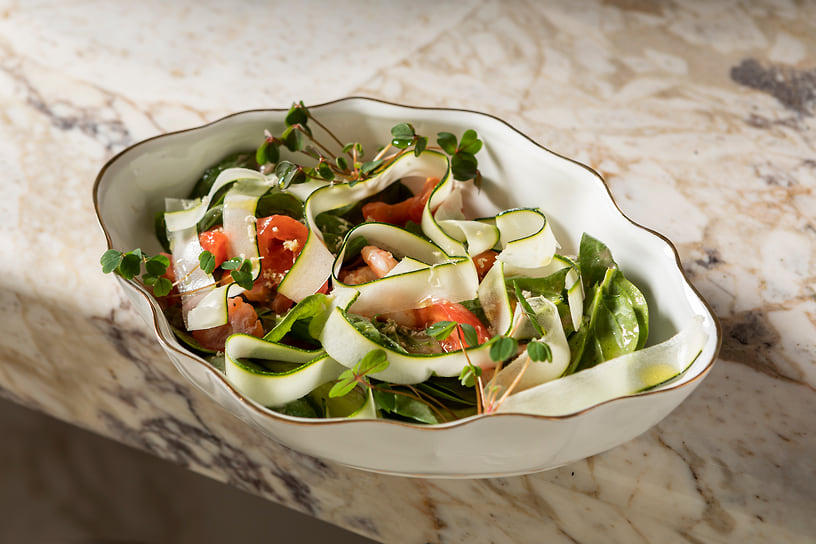 Салат с северными креветками