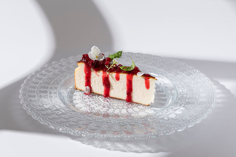 Чизкейк Сан-Себастьян с брусникой