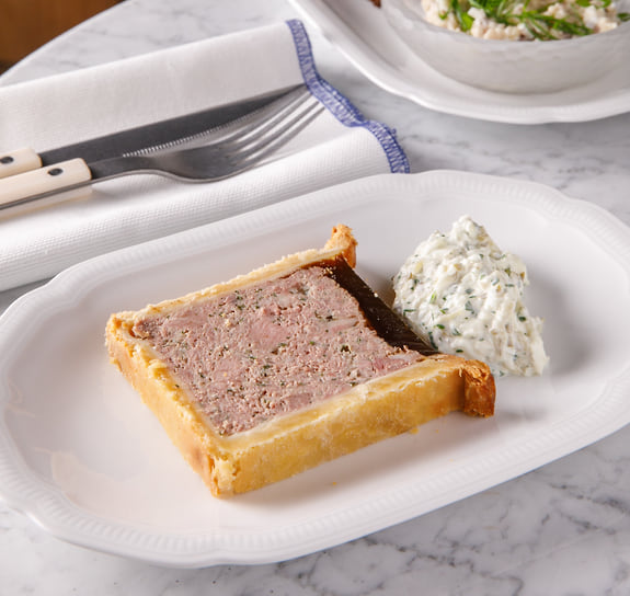 Мясной террин в тесте