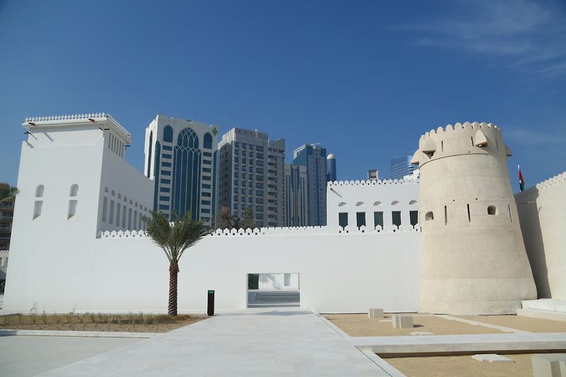 Крепость Каср Аль-Хосн, исторический музей, дом ремесел