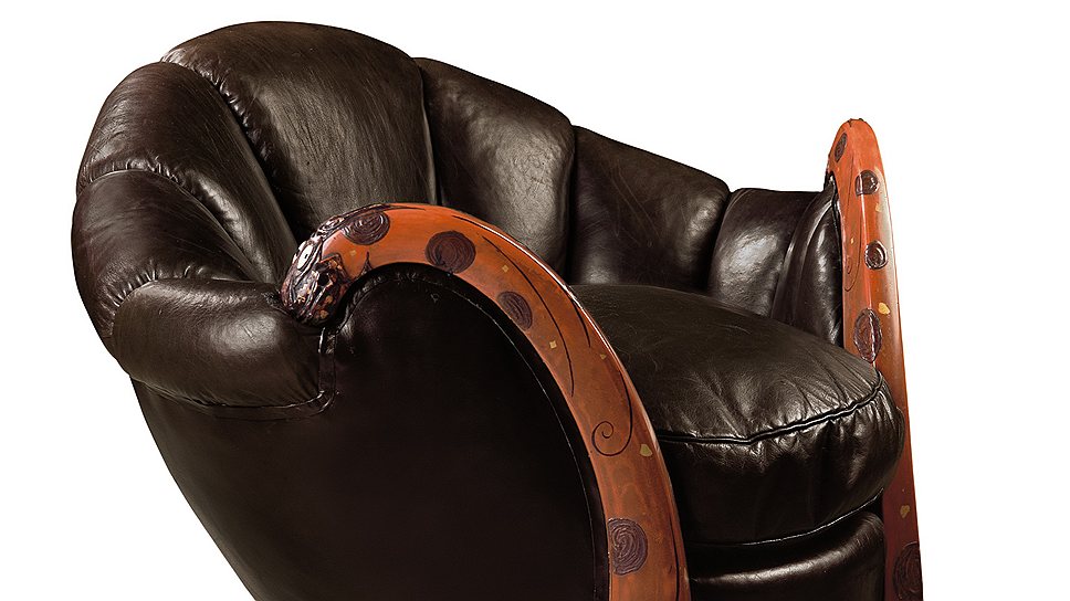 Кресло с драконами ирландского дизайнера Эйлин Грей — самый дорогостоящий предмет мебели, созданный в XX веке 
