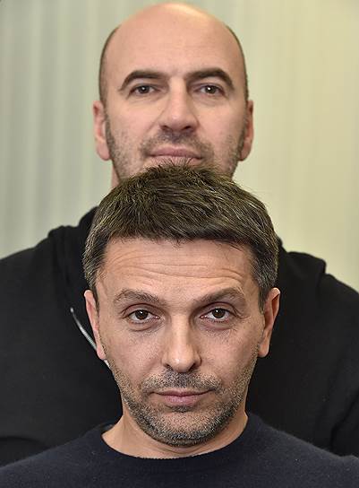 Леонид Барац (внизу) и Ростислав Хаит пока не разобрались, как шутить на питчингах Фонда кино, чтобы гарантированно получать от государства деньги