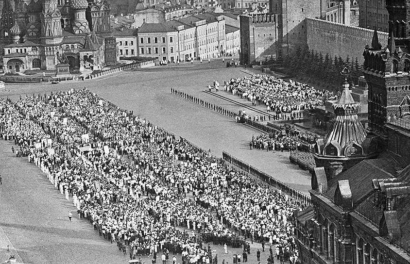 Построенный в 1927 году московский крематорий в течение двух десятилетий оставался единственным крематорием на территории СССР