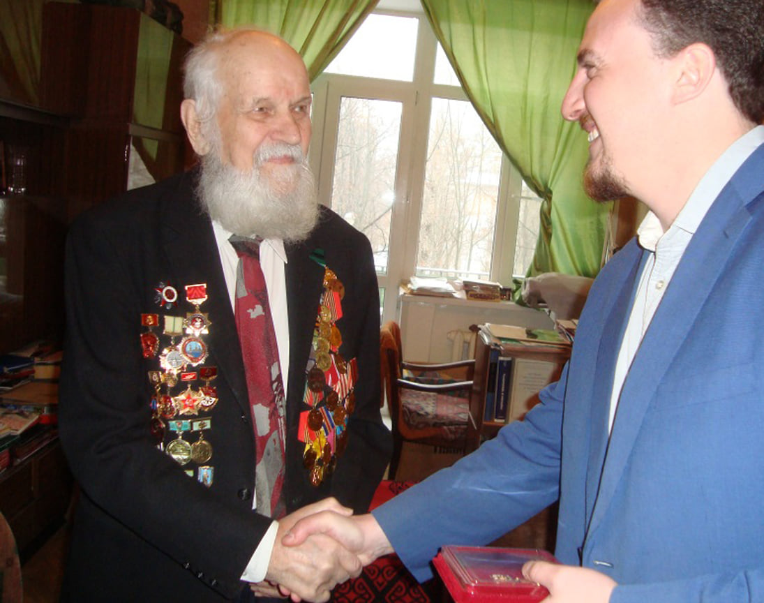 Химик Юрий Эльтеков