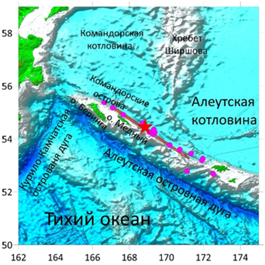 Область Ближне-Алеутского землетрясения. Красный прямоугольник — модель поверхности разрыва О1. Красная звезда — эпицентр главного события, пурпурный цвет — афтершоки с магнитудой более 5