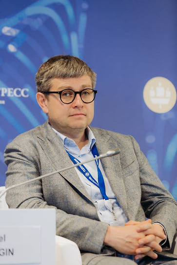 Исполнительный вице-президент Газпромбанка Павел Салугин
