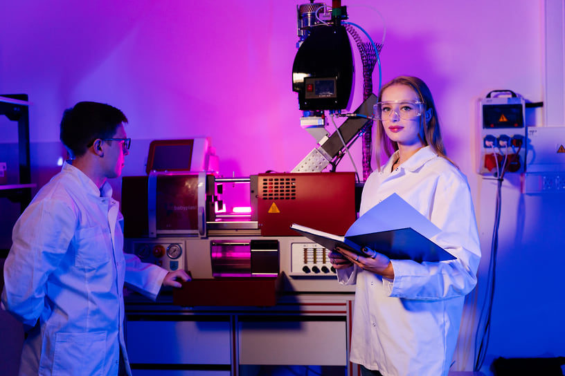 С помощью оборудования Labtech центр может работать с широким спектром полимеров при температуре, порой превышающей 300°C