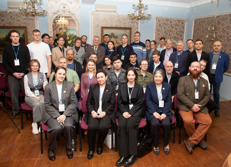 Участники 12-го Международного симпозиума «Технеций и рений — использование и наука», Москва, 2025