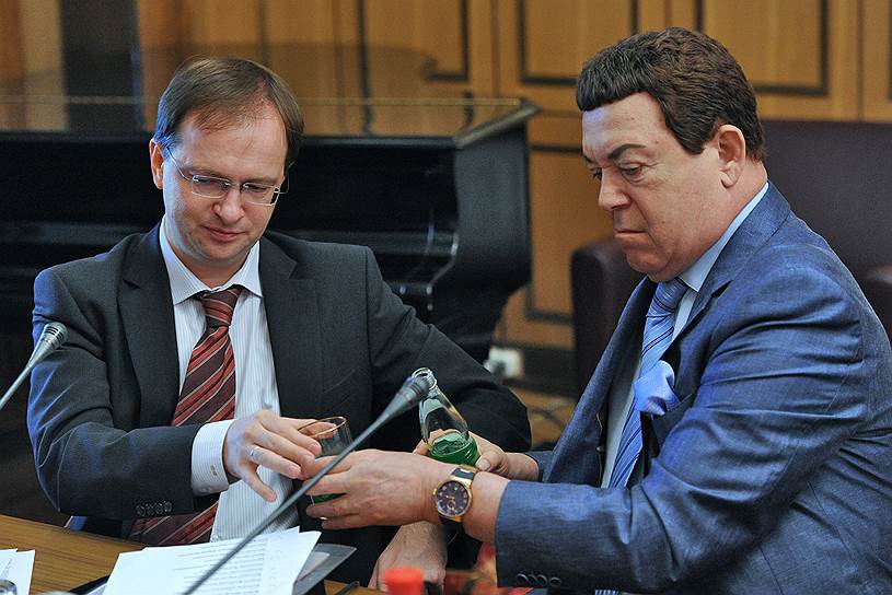 Министр культуры России Владимир Мединский и первый зампред комитета Госдумы по культуре Иосиф Кобзон