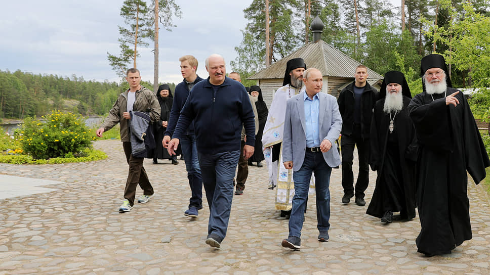 Президенты России и Белоруссии Владимир Путин и Александр Лукашенко на Валааме