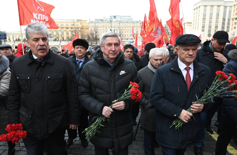 Экс-кандидат в президенты Павел Грудинин, первый зампред Госдумы Иван Мельников, лидер КПРФ Геннадий Зюганов (слева направо)