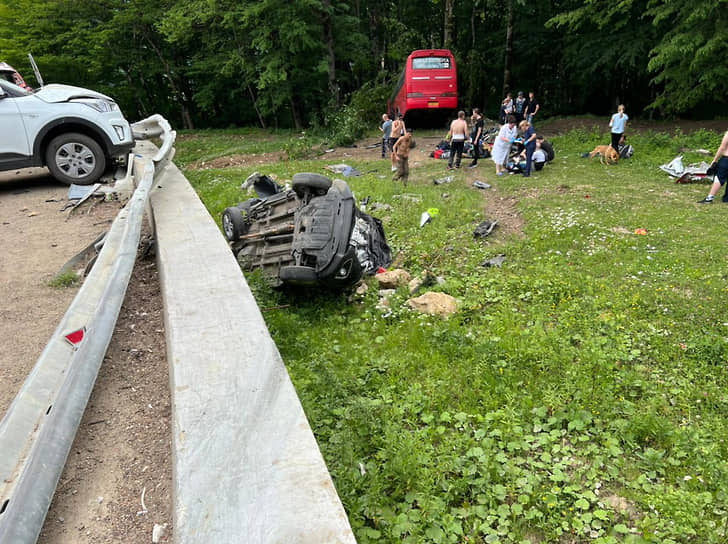 ДТП с туристическим автобусом в поселке Мезмай, 18 июня 2022 г.