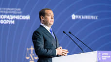 Медведев: Россия готова ответить на блокировку транзита грузов в Калининград