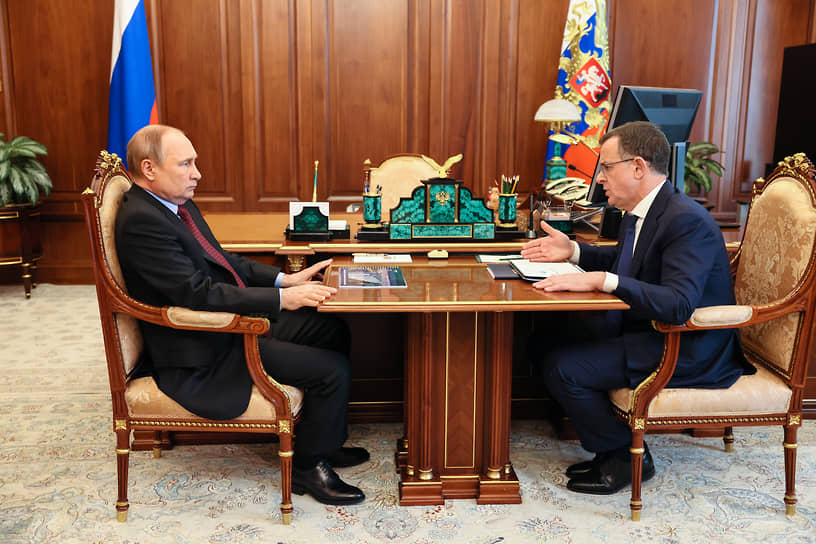 Владимир Путин и Димтрий Сергеев во время встречи
