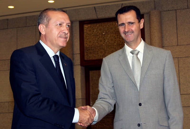 Реджеп Тайип Эрдоган (слева) и Башар Асад в 2010 году