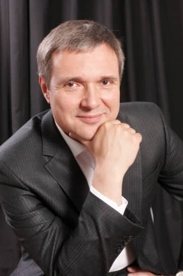 Олег Котров