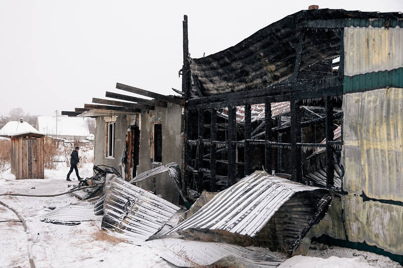 Пожар в приюте для бездомных в Кемерово