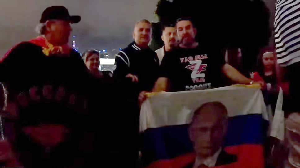 Почему отца Новака Джоковича не стали наказывать за инцедент с российским флагом
