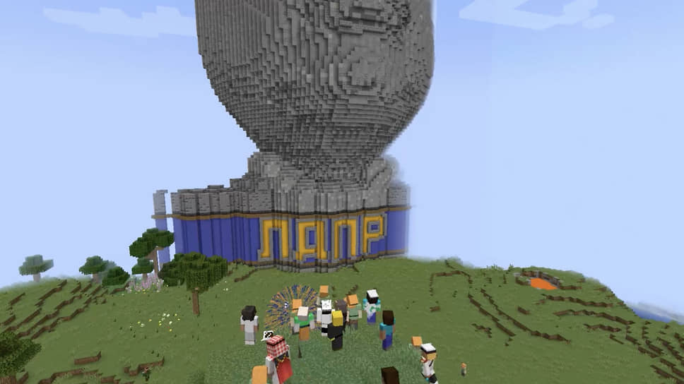 Cервер Minecraft с памятником Владимиру Жириновскому